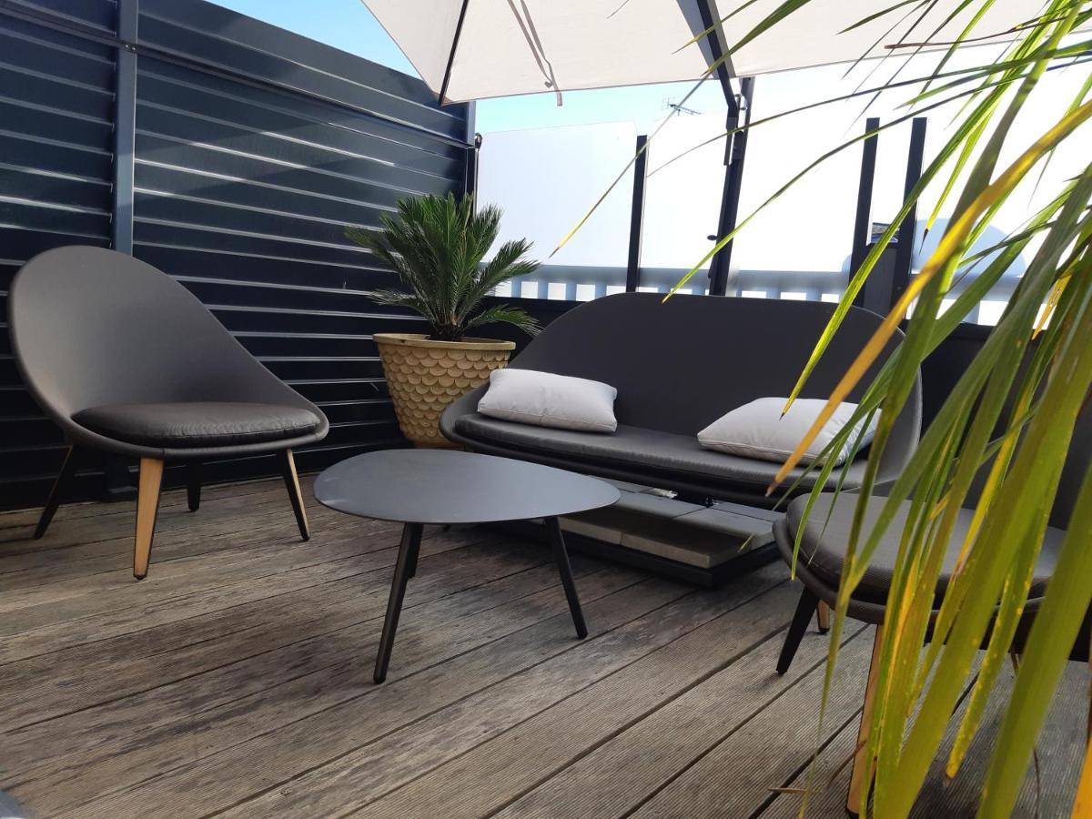 Hotel Et Spa Le Lion D'Or Pont-Évêque Exteriör bild