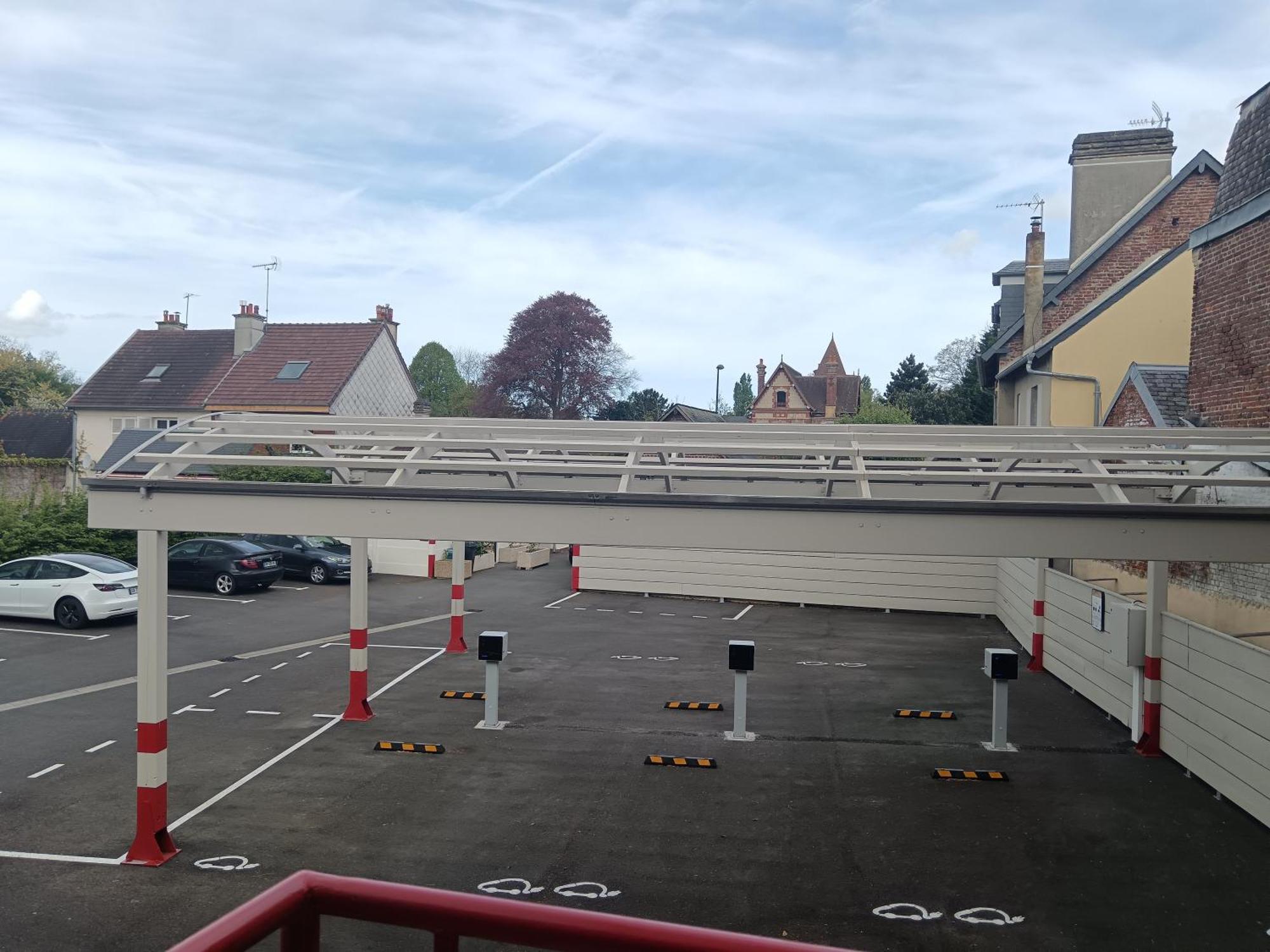 Hotel Et Spa Le Lion D'Or Pont-Évêque Exteriör bild